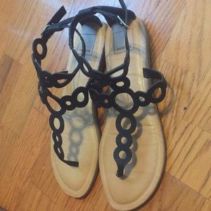 black flat sandals